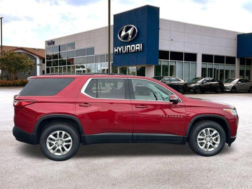 2020 Chevrolet Traverse LT Cloth