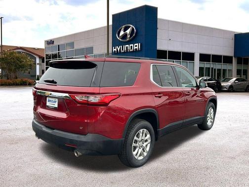 2020 Chevrolet Traverse LT Cloth
