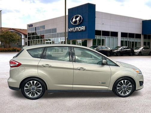 2017 Ford C-Max Energi Titanium