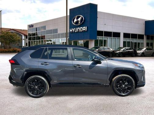2023 Toyota RAV4 Hybrid XSE