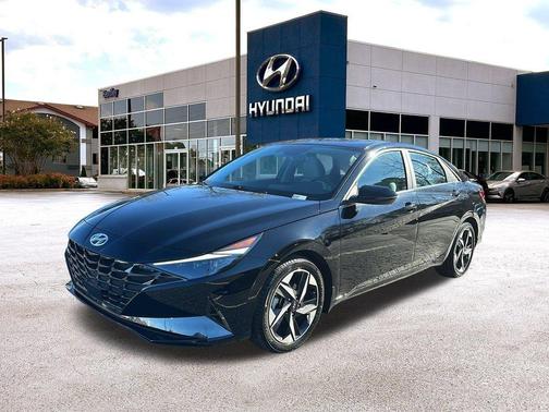 2022 Hyundai ELANTRA Limited