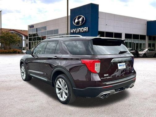 2023 Ford Explorer Platinum