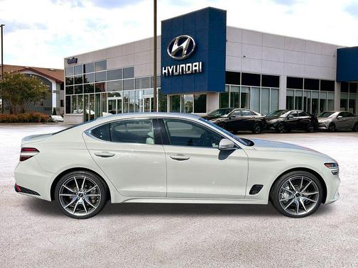 2024 Genesis G70 2.5T