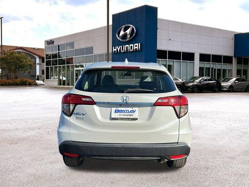 2020 Honda HR-V LX