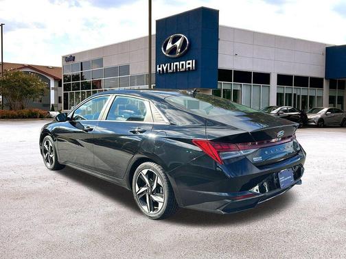 2023 Hyundai ELANTRA HEV Limited