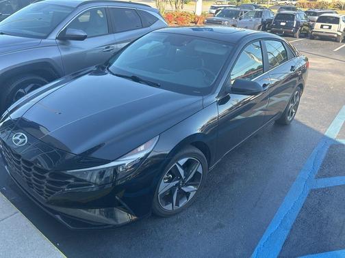 2023 Hyundai ELANTRA HEV Limited
