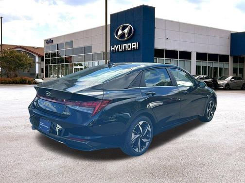 2023 Hyundai ELANTRA HEV Limited
