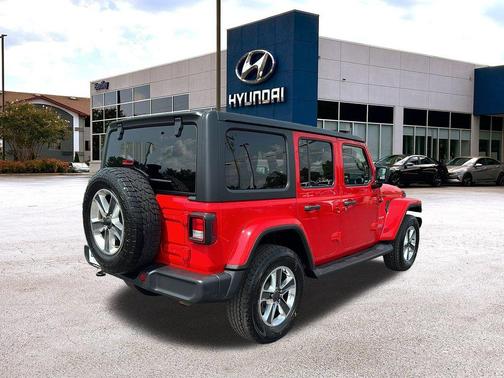 2020 Jeep Wrangler Unlimited Sahara