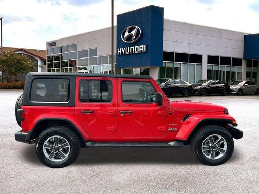 2020 Jeep Wrangler Unlimited Sahara