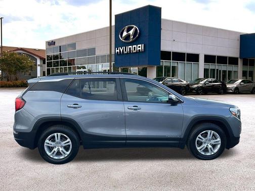 2021 GMC Terrain SLE
