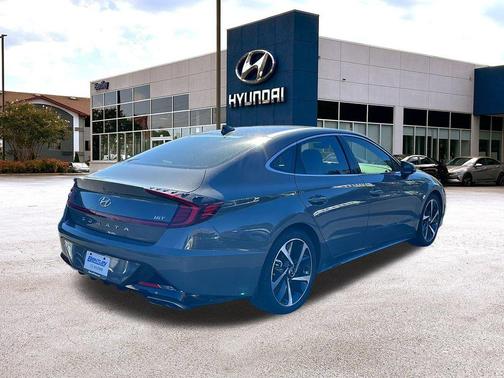 2022 Hyundai SONATA SEL Plus