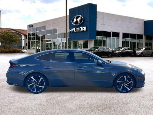 2022 Hyundai SONATA SEL Plus