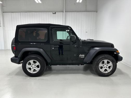 2021 Jeep Wrangler Sport