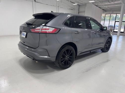 2021 Ford Edge ST Line