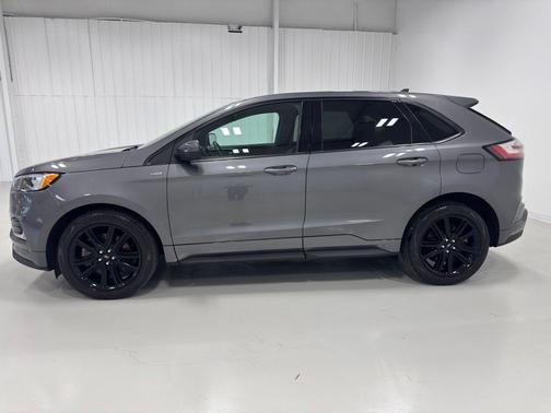 2021 Ford Edge ST Line