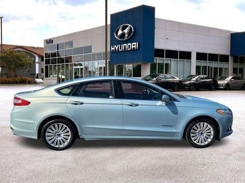 2014 Ford Fusion Hybrid SE