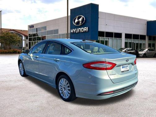 2014 Ford Fusion Hybrid SE