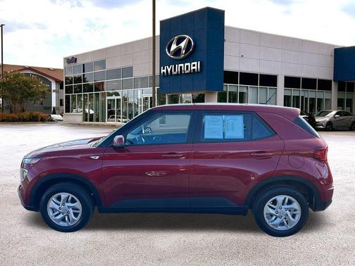 2024 Hyundai VENUE SE