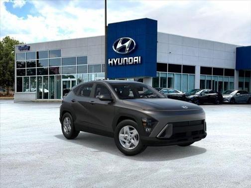 2025 Hyundai KONA SE