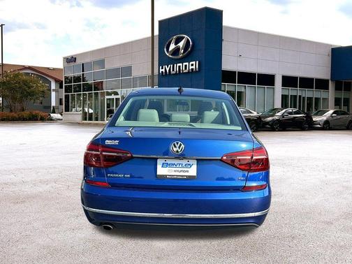 2017 Volkswagen Passat 1.8T SE