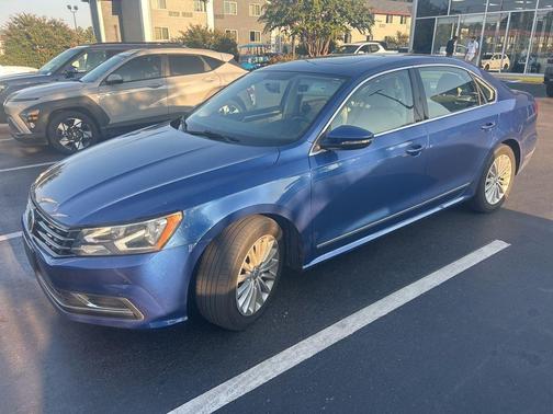 2017 Volkswagen Passat 1.8T SE