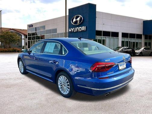 2017 Volkswagen Passat 1.8T SE