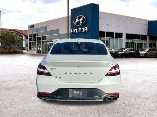 2022 Genesis G70 2.0T