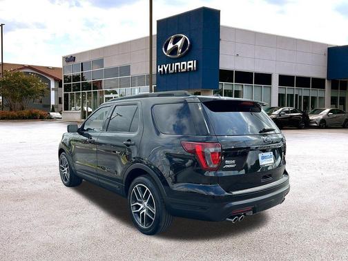 2018 Ford Explorer sport