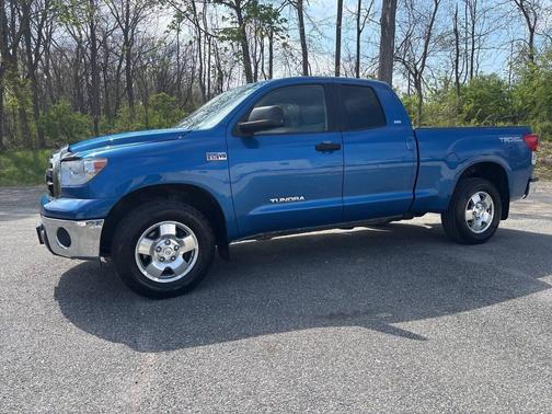 Blue 2010 Toyota Tundra Grade