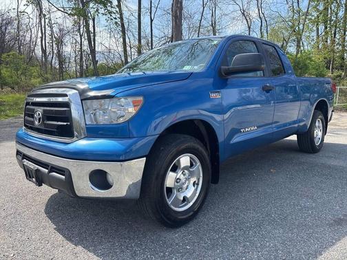 Blue 2010 Toyota Tundra Grade