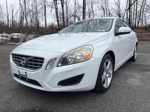 2013 Volvo S60 T5 Premier