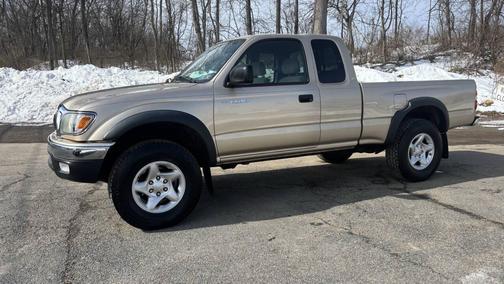 2004 Toyota Tacoma Xtracab