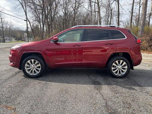 2016 Jeep Cherokee Overland