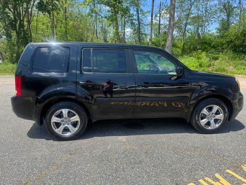 Black 2013 Honda Pilot EX