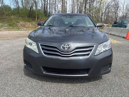 Magnetic Gray Metallic 2010 Toyota Camry XLE