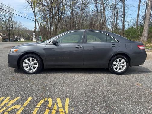 Magnetic Gray Metallic 2010 Toyota Camry XLE