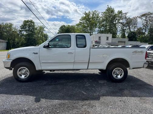 1997 Ford F-150 XLT SuperCab