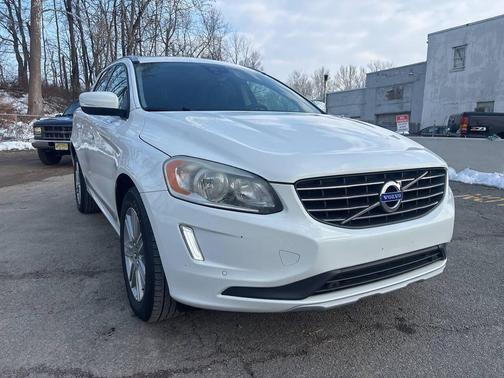 2016 Volvo XC60 T6 Drive-E