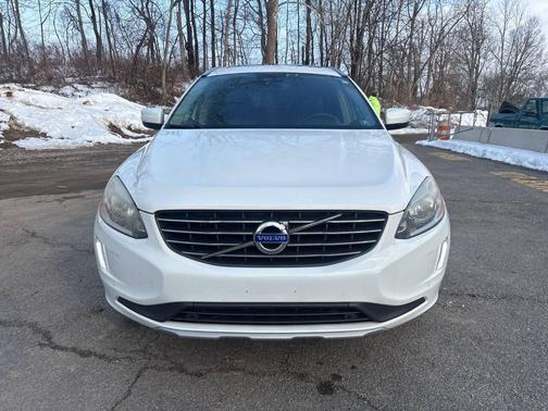 2016 Volvo XC60 T6 Drive-E