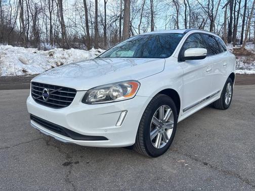 2016 Volvo XC60 T6 Drive-E
