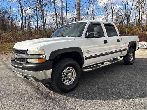 2002 Chevrolet Silverado 2500 LS H/D Crew Cab