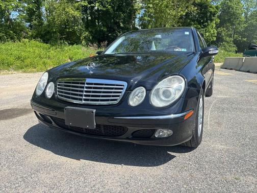 Black 2004 Mercedes-Benz E-Class E 320 4dr Sedan