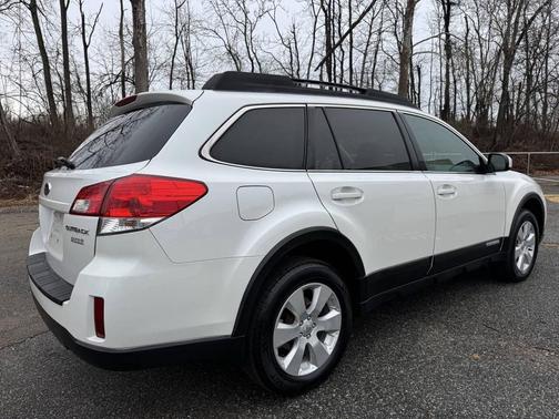 2011 Subaru Outback 2.5 i Premium