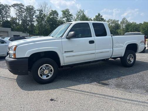 2005 Chevrolet Silverado 2500 LS H/D Extended Cab