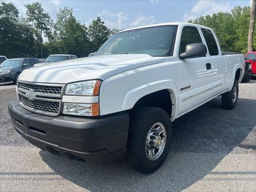 2005 Chevrolet Silverado 2500 LS H/D Extended Cab