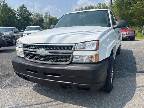 2005 Chevrolet Silverado 2500 LS H/D Extended Cab