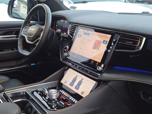 2025 Jeep Grand Wagoneer L Series III Obsidian 4x4