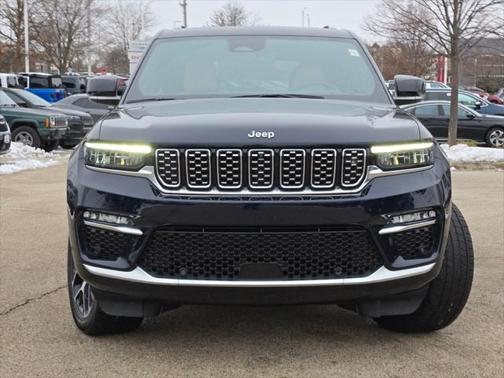 2023 Jeep Grand Cherokee Summit