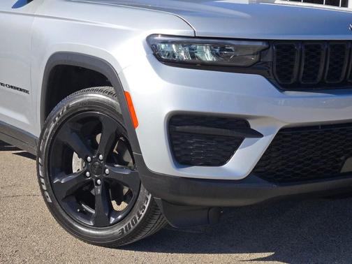 2023 Jeep Grand Cherokee Altitude