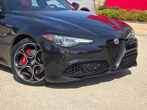 2022 Alfa Romeo Giulia Veloce